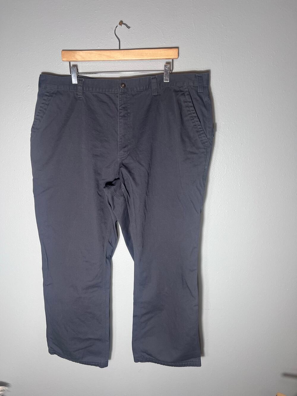 Duluth Trading Work Pant Cargo Mens 44x30 (hemmed?) Grey Blue Chore Wear Pockets